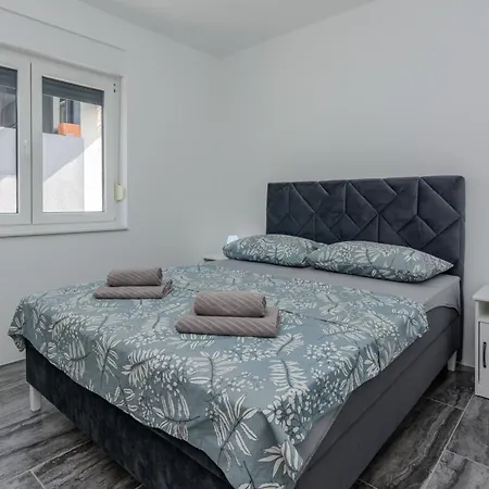 Lavanda Apartmán Vir